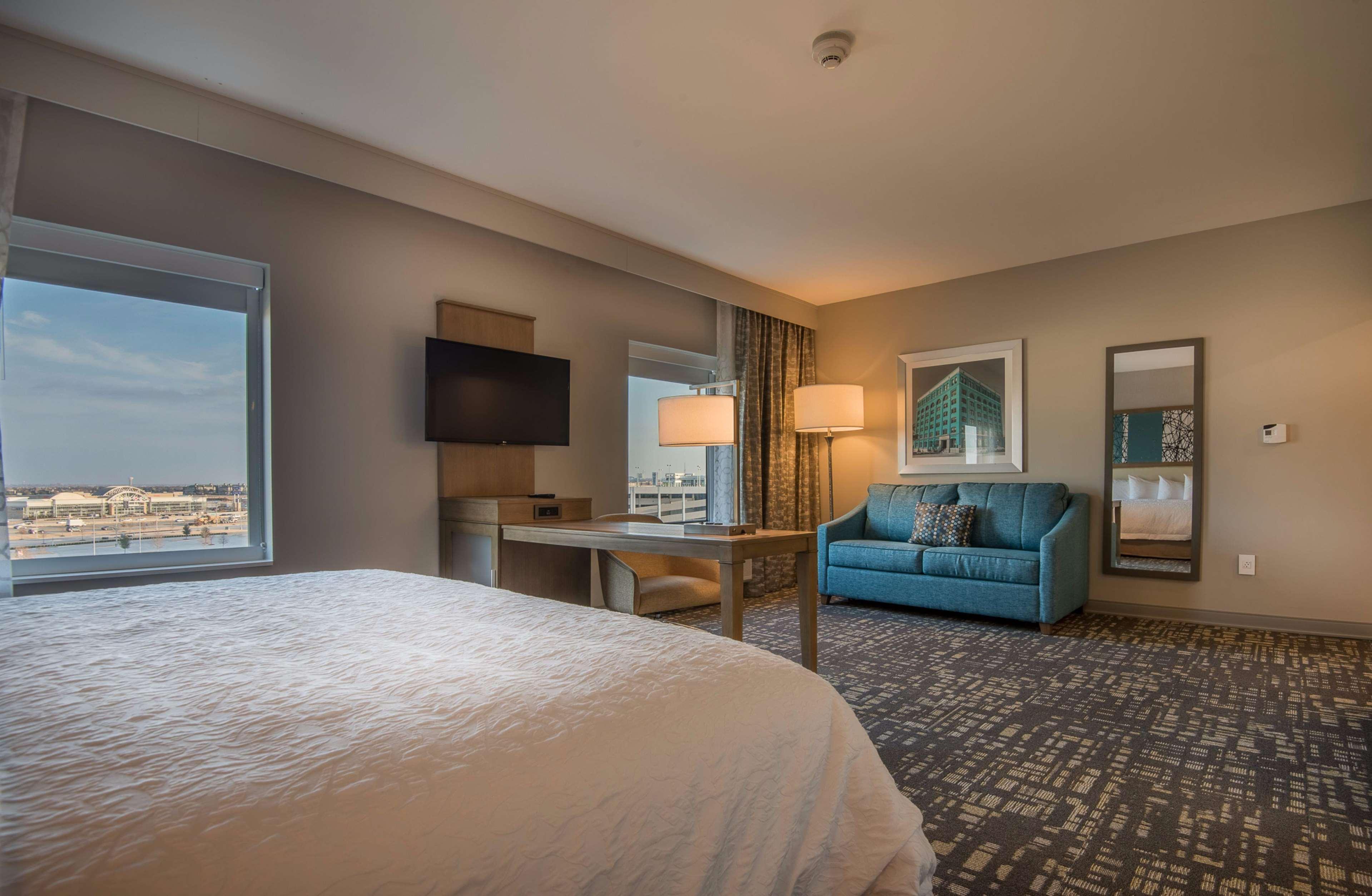 Hampton Inn & Suites Dallas-The Colony Exterior photo